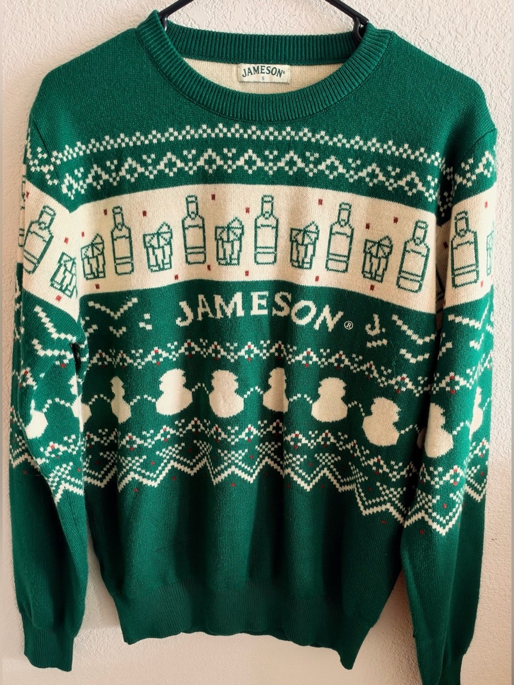 Jameson Holiday Sweater small